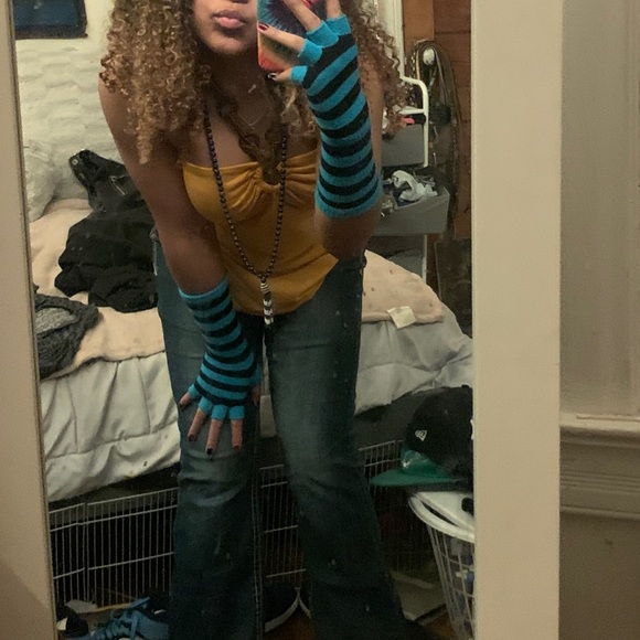 Meet your Posher, Nadia - Picture 2 of 5